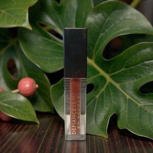 💄 Defiance Beauty Warrior Luminous Liquid Lipstick